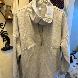 Old Navy, XL comfy sweater with pockets. EUC, worn like 3 times.